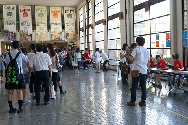 富山大学オープンキャンパス2014　高岡キャンパスの様子2