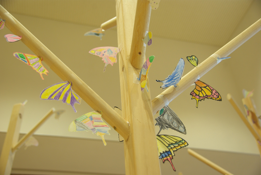 富山県美術館で実施したワークショップ「チョウの楽園」