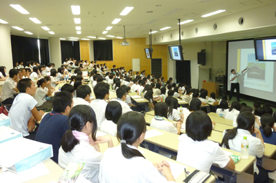富山大学オープンキャンパス2012　五福キャンパスの様子2
