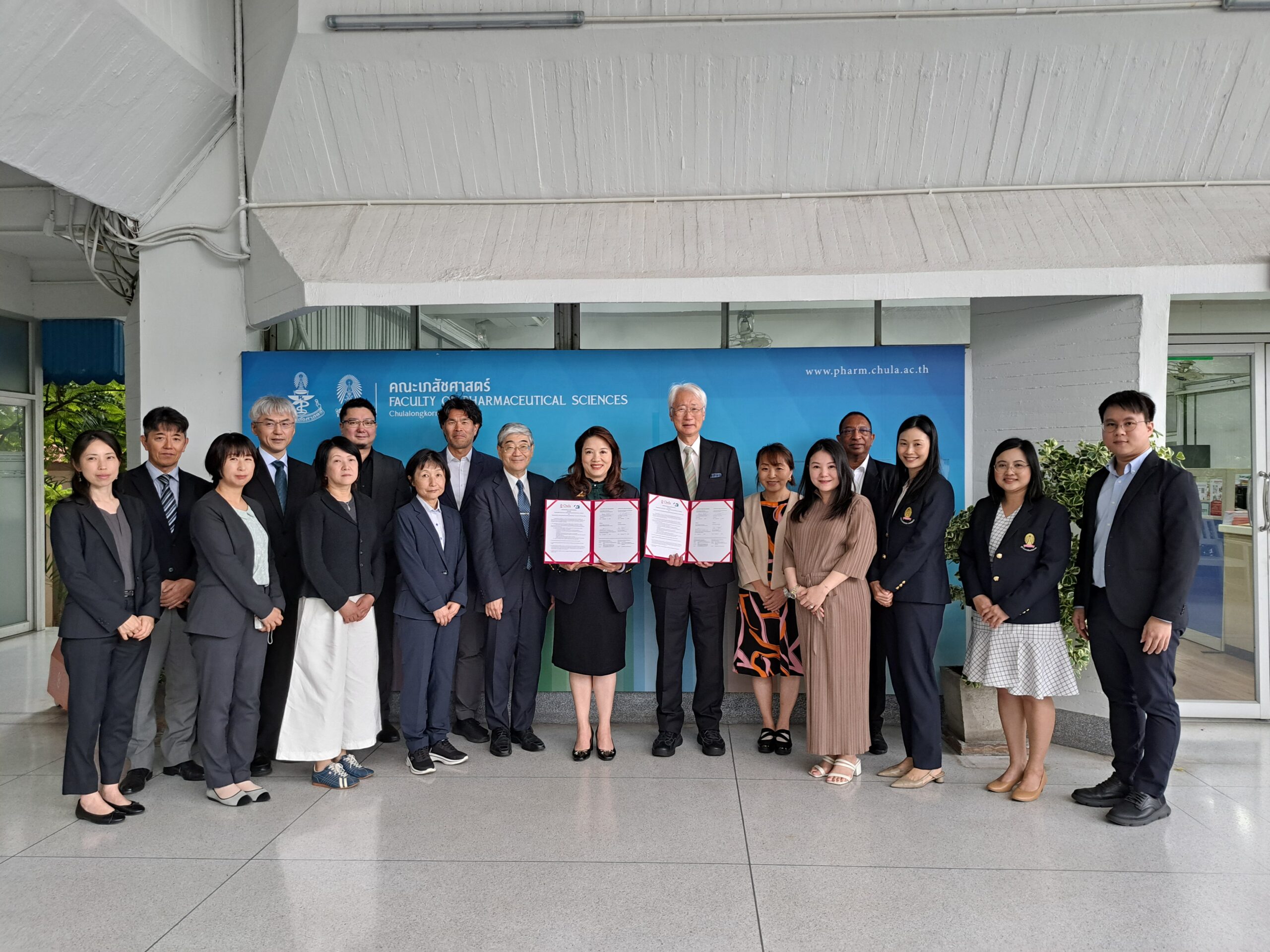 齋藤滋富山大学長がタイ・チュラロンコン大学、チュラロンコン王記念