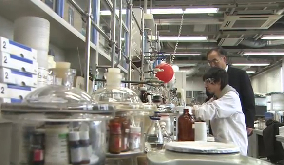 化学科 平井 美朗 教授の動画